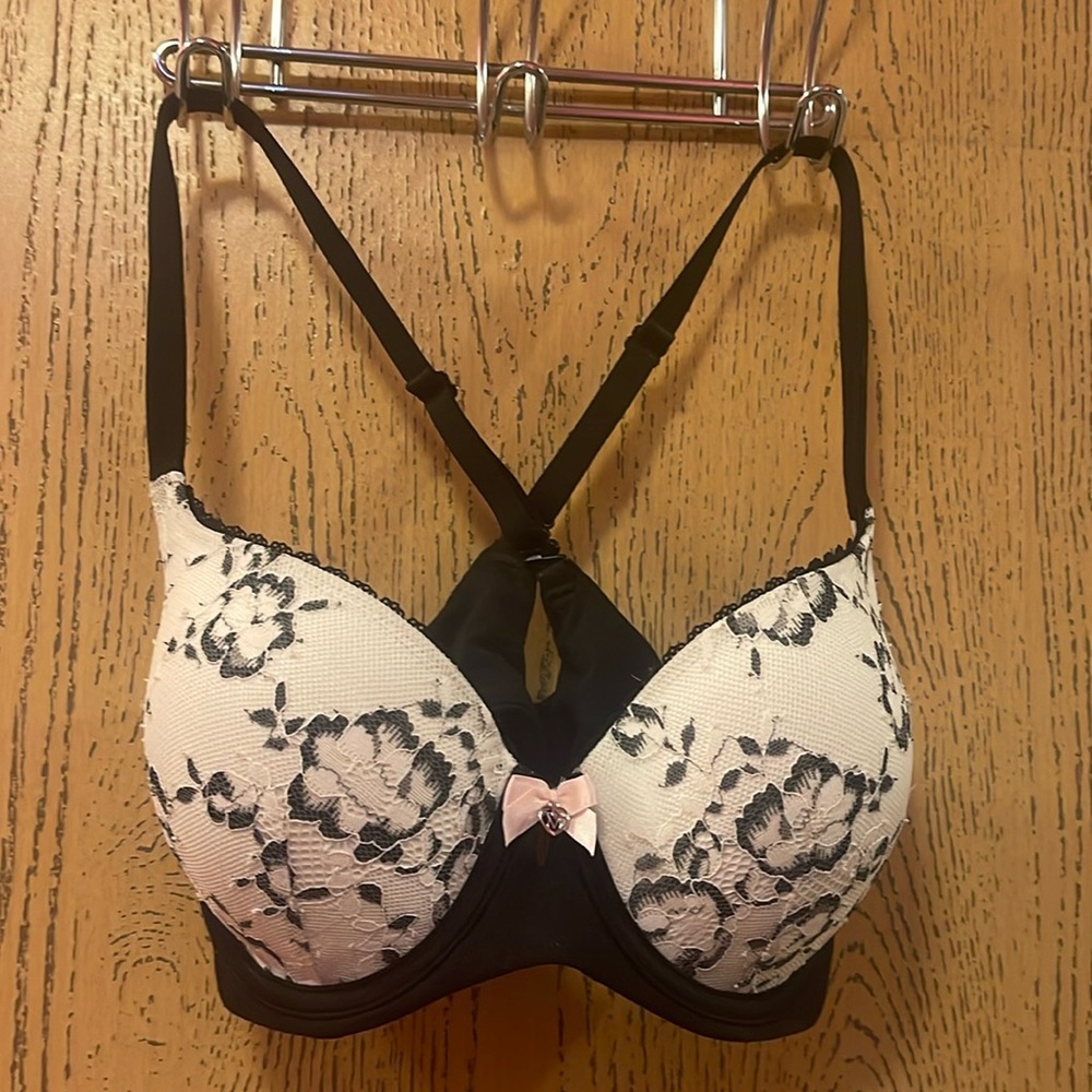 Vs bra